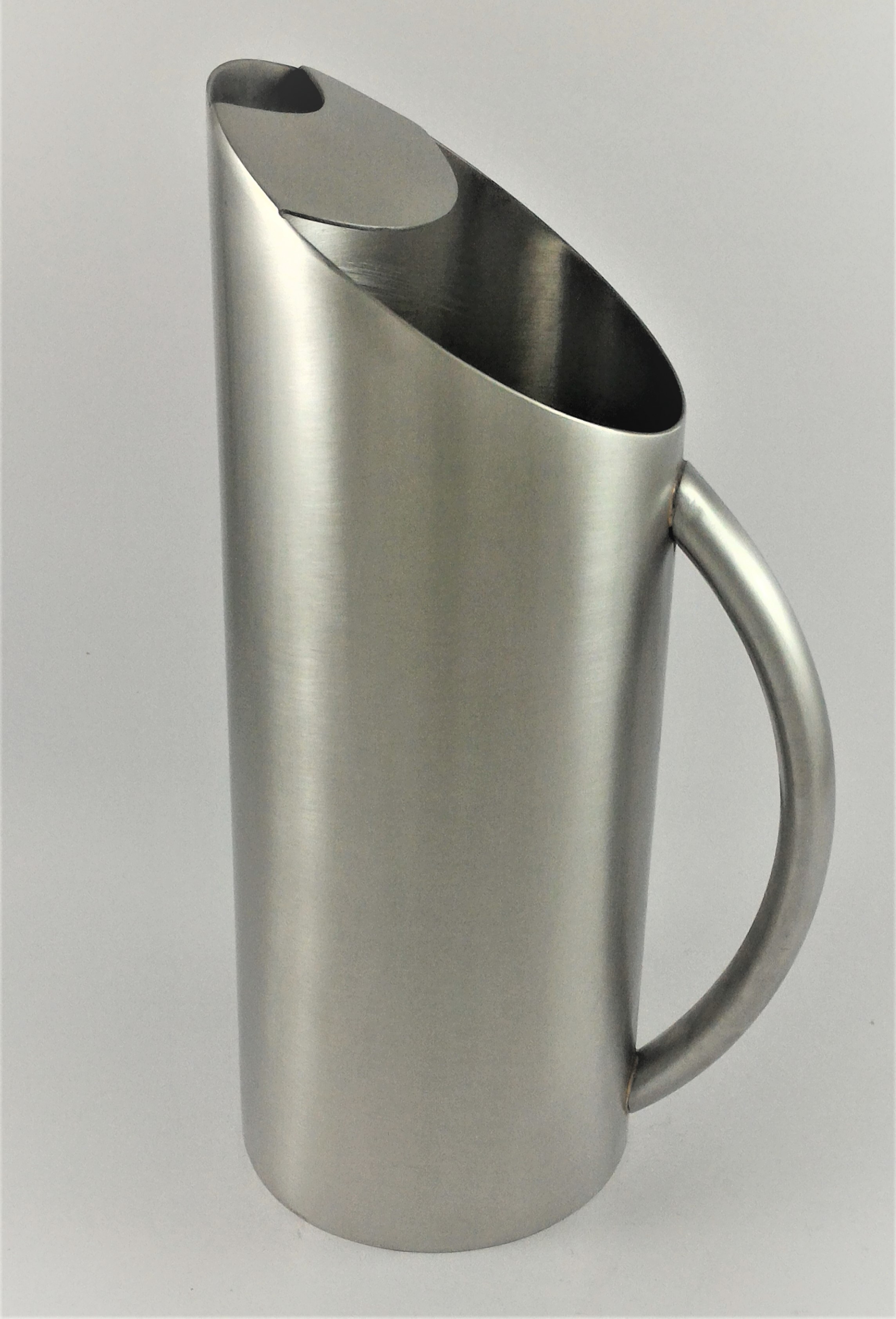 Stainless steel Pitcher